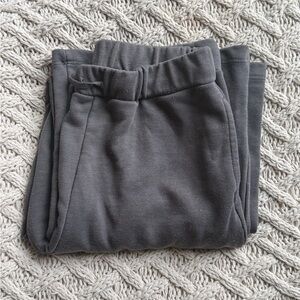 Forever 21 Gray Pullover Sweatshirt